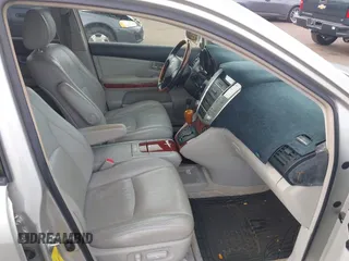 2005 Lexus RX 330 with VIN JTJGA31U050052280, listed as a IAAI auction lot 42131996 with 242,995 mi miles. Bid and sale history available at carsss.com. Image 5.