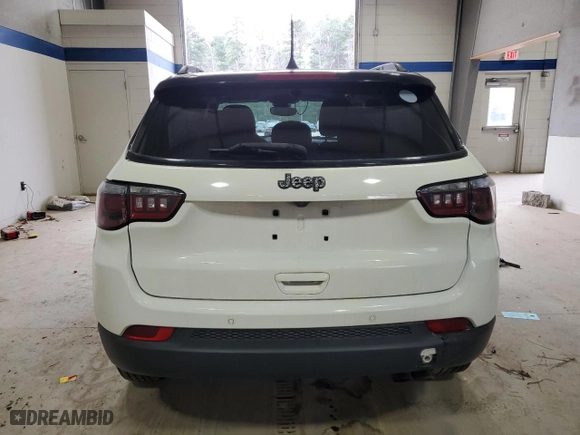 2019 Jeep Compass Latitude with VIN 3C4NJCBB4KT660423, listed as a Copart auction lot 87207634 with 95,699 mi miles and Clean Title. Bid and sale history available at carsss.com. Image 6.