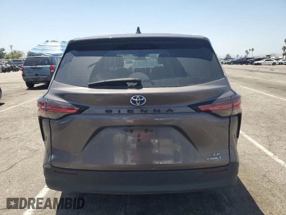 2022 Toyota Sienna LE z VIN 5TDKRKECXNS076178, wystawiony jako Copart lot #57437765 z przebiegiem 42 497 mil mil oraz Szkoda całkowita • Salvage title. Historia ofert i sprzedaży dostępna na DreamBid. Obrazek 6.