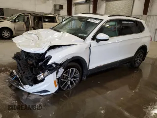 2020 Volkswagen Tiguan SE with VIN 3VV2B7AX6LM053456, listed as a Copart auction lot 48726535 with 37,547 mi miles and Salvage Title. Bid and sale history available at DreamBid. Image 1.