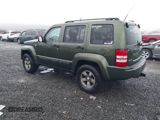 2008 Jeep Liberty Sport with VIN 1J8GN28K48W215447, listed as a IAAI auction lot 41159200 with 188,958 mi miles. Bid and sale history available at carsss.com. Image 3.