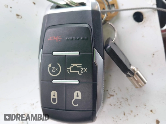 2020 Ram 2500 Laramie z VIN 3C6UR5FL5LG249102, wystawiony jako IAAI lot #41414195 z przebiegiem 42 044 mil mil oraz . Historia ofert i sprzedaży dostępna na DreamBid. Obrazek 11.