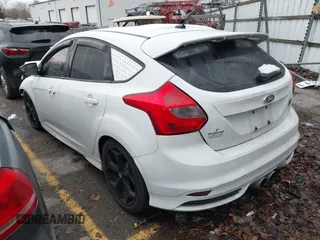 2014 Ford Focus ST with VIN 1FADP3L94EL256548, listed as a IAAI auction lot 40936756 with 79,340 mi miles and . Bid and sale history available at carsss.com. Image 3.