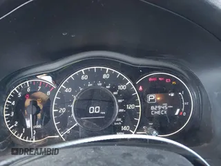 2017 Nissan Note SV z VIN 3N1CE2CP6HL363780, wystawiony jako IAAI lot #41670439 z przebiegiem 82 945 mil mil oraz . Historia ofert i sprzedaży dostępna na DreamBid. Obrazek 7.