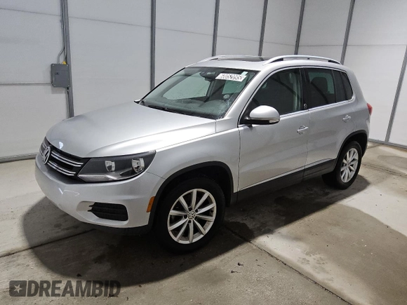 2017 Volkswagen Tiguan Wolfsburg Edition z VIN WVGRV7AXXHW502712, wystawiony jako Copart lot #60052095 z przebiegiem 85 821 mil mil oraz Czysty tytuł • Clean title. Historia ofert i sprzedaży dostępna na DreamBid. Obrazek 1.