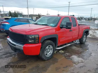 2010 Chevrolet Silverado 1500 LS with VIN 1GCSCREA1AZ189096, listed as a IAAI auction lot 41695479 with 207,680 mi miles. Bid and sale history available at carsss.com. Image 2.