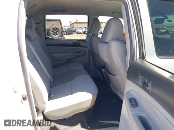 2013 Toyota Tacoma with VIN 3TMMU4FN2DM055326, listed as a IAAI auction lot 42560152 with 198,406 mi miles and . Bid and sale history available at DreamBid. Image 8.