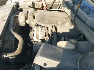 2009 Chevrolet Silverado 1500 LT z VIN 1GCEC29J49Z272449, wystawiony jako IAAI lot #43393721 z przebiegiem 162 795 mil mil oraz . Historia ofert i sprzedaży dostępna na DreamBid. Obrazek 18.