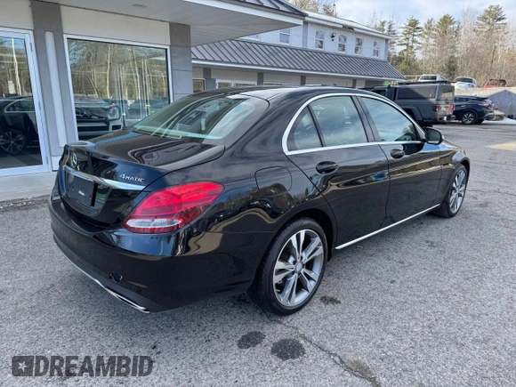 2015 Mercedes-Benz C 300 Luxury with VIN 55SWF4KB6FU080735, listed as a Copart auction lot 47781935 with 122,005 mi miles and Clean title. Bid and sale history available at DreamBid. Image 4.