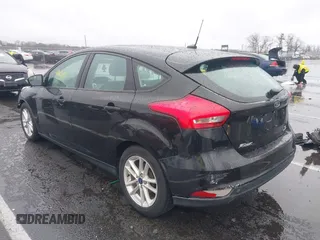 2015 Ford Focus SE с VIN 1FADP3K28FL242545, выставлен на аукционе IAAI как лот 41860182 с пробегом 175 766 миль миль и . История ставок и продаж доступна на DreamBid. Изображение 3.