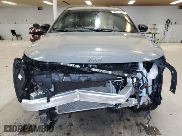 2024 Jeep Compass Latitude с VIN 3C4NJDBN8RT603412, выставлен на аукционе Copart как лот 62666635 с пробегом 32 129 миль миль и Чистый • Clean title. История ставок и продаж доступна на DreamBid. Изображение 5.
