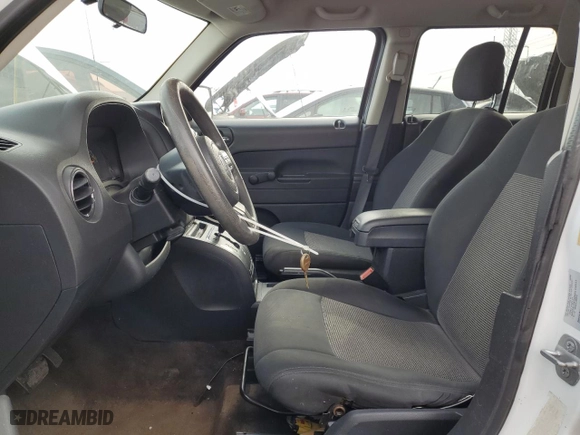 2014 Jeep Patriot Sport with VIN 1C4NJPBBXED925234, listed as a Copart auction lot 49103615 with 157,396 mi miles and Salvage Title. Bid and sale history available at carsss.com. Image 7.