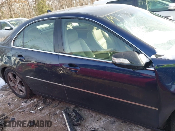 2005 Acura RL with VIN JH4KB16525C021514, listed as a IAAI auction lot 41231221 with Not provided miles and . Bid and sale history available at DreamBid. Image 13.