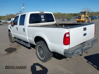 2008 Ford Super Duty F-250 SRW XL with VIN 1FTSW21R88ED53164, listed as a IAAI auction lot 42054260 with 357,550 mi miles. Bid and sale history available at carsss.com. Image 3.