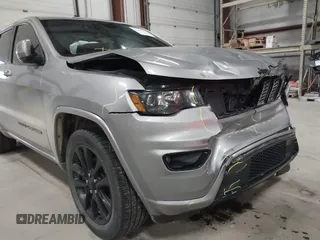2018 Jeep Grand Cherokee Laredo E with VIN 1C4RJFAG6JC102969, listed as a IAAI auction lot 41963137 with 112,361 mi miles and . Bid and sale history available at DreamBid. Image 17.