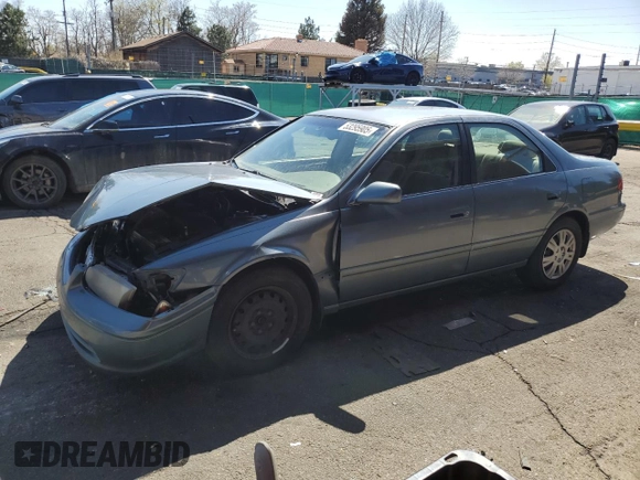 2001 Toyota Camry CE z VIN JT2BG22K410538709, wystawiony jako Copart lot #53295905 z przebiegiem 223 115 mil mil oraz Szkoda całkowita • Salvage title. Historia ofert i sprzedaży dostępna na DreamBid. Obrazek 1.
