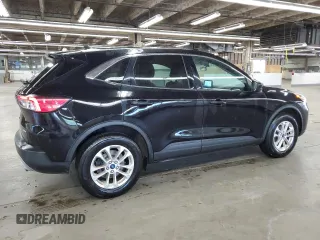 2020 Ford Escape SE z VIN 1FMCU9G66LUB86586, wystawiony jako Copart lot #65367025 z przebiegiem 109 954 mil mil oraz Czysty tytuł • Clean title. Historia ofert i sprzedaży dostępna na DreamBid. Obrazek 3.