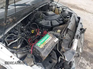 2008 Ford F-250 XL с VIN 1FTSX21598ED46945, выставлен на аукционе IAAI как лот 42450543 с пробегом 191 670 миль миль и . История ставок и продаж доступна на DreamBid. Изображение 17.