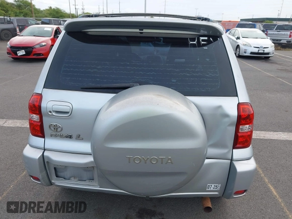 2005 Toyota RAV4 with VIN JTEGD20VX50047632, listed as a IAAI auction lot 41827122 with 214,716 mi miles. Bid and sale history available at carsss.com. Image 6.