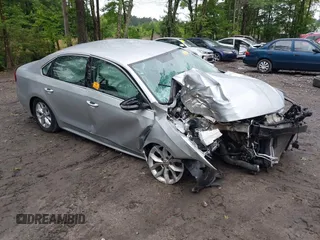2017 Volkswagen Passat S z VIN 1VWAT7A34HC043468, wystawiony jako IAAI lot #42258146 z przebiegiem 20 133 mil mil oraz . Historia ofert i sprzedaży dostępna na DreamBid. Obrazek 1.