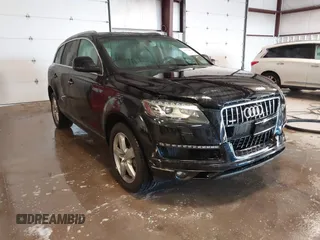 2015 Audi Q7 3.0T Premium Plus with VIN WA1LGBFE5FD011787, listed as a IAAI auction lot 41347899 with 82,130 mi miles. Bid and sale history available at carsss.com. Image 1.
