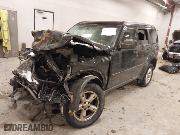 2010 Dodge Nitro SXT z VIN 1D4PU5GK4AW126578, wystawiony jako IAAI lot #41545180 z przebiegiem 203 078 mil mil oraz . Historia ofert i sprzedaży dostępna na DreamBid. Obrazek 2.