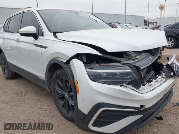 2023 Volkswagen Tiguan SE with VIN 3VVNB7AX8PM099759, listed as a IAAI auction lot 41340885 with 28,562 mi miles and . Bid and sale history available at DreamBid. Image 17.