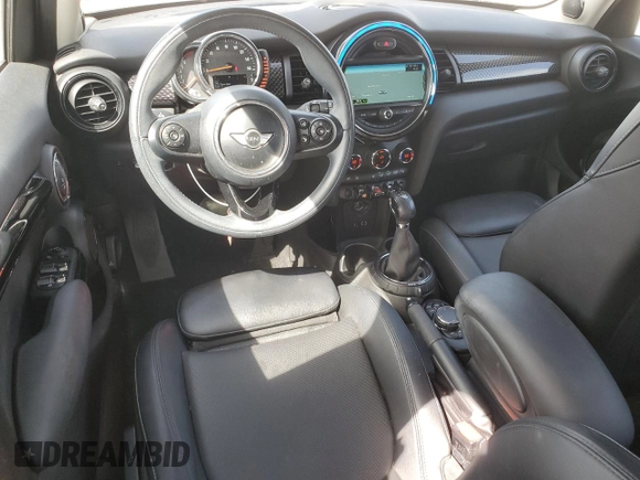 2016 MINI Hardtop 4 Door S z VIN WMWXU3C51G2D28635, wystawiony jako Copart lot #50839805 z przebiegiem 76 274 mil mil oraz Szkoda całkowita • Salvage title. Historia ofert i sprzedaży dostępna na DreamBid. Obrazek 8.