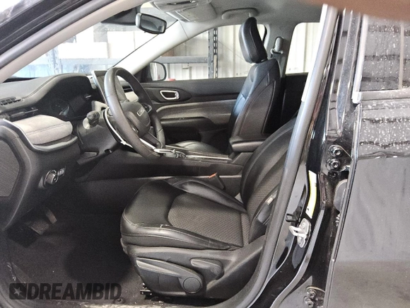 2022 Jeep Compass Latitude with VIN 3C4NJDBB6NT230564, listed as a Copart auction lot 47173935 with 50,362 mi miles and Clean Title. Bid and sale history available at DreamBid. Image 7.