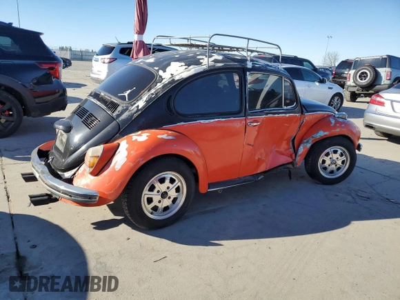 1971 Volkswagen Beetle with VIN 1112883099, listed as a Copart auction lot 87706835 with 8,087 mi miles and Salvage Title. Bid and sale history available at DreamBid. Image 3.