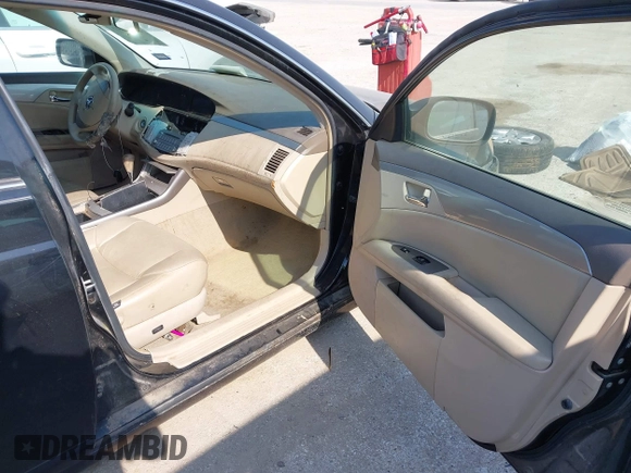 2005 Toyota Avalon XL with VIN 4T1BK36B75U060768, listed as a IAAI auction lot 42044197 with 276,151 mi miles and . Bid and sale history available at DreamBid. Image 5.