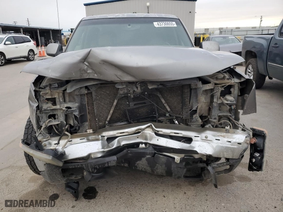 2006 Chevrolet Silverado 1500 LT1 with VIN 2GCEC19T761139426, listed as a Copart auction lot 43730655 with 255,981 mi miles and Salvage Title. Bid and sale history available at carsss.com. Image 5.