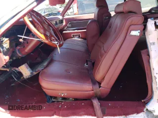 1972 Cadillac Eldorado z VIN 6D47R2Q198947, wystawiony jako Copart lot #67572714 z przebiegiem 63 965 mil mil oraz Nie do naprawy. Historia ofert i sprzedaży dostępna na DreamBid. Obrazek 7.
