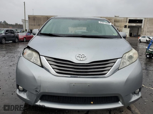 2011 Toyota Sienna XLE AAS с VIN 5TDYK3DC3BS049356, выставлен на аукционе Copart как лот 47971545 с пробегом 229 703 миль миль и Чистый • Clean title. История ставок и продаж доступна на DreamBid. Изображение 5.