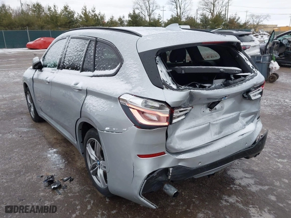 2016 BMW X1 xDrive28i with VIN WBXHT3C3XG5E51358, listed as a IAAI auction lot 41730597 with 90,010 mi miles. Bid and sale history available at carsss.com. Image 3.
