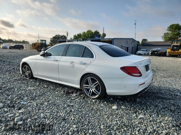 2017 Mercedes-Benz E 300 Luxury with VIN WDDZF4KB4HA230616, listed as a Copart auction lot 63031425 with 88,062 mi miles and Salvage title. Bid and sale history available at DreamBid. Image 2.