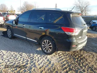 2014 Nissan Pathfinder SV z VIN 5N1AR2MM6EC701355, wystawiony jako IAAI lot #41535352 z przebiegiem 113 779 mil mil oraz . Historia ofert i sprzedaży dostępna na DreamBid. Obrazek 3.
