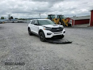2020 Ford Explorer XLT z VIN 1FMSK8DH7LGA90191, wystawiony jako Copart lot #56458665 z przebiegiem 35 797 mil mil oraz Szkoda całkowita • Salvage title. Historia ofert i sprzedaży dostępna na DreamBid. Obrazek 14.