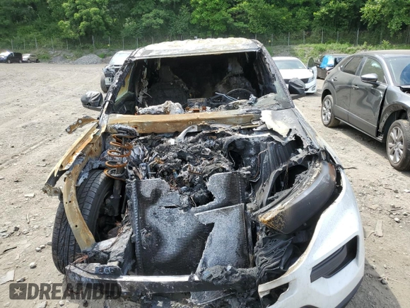 2020 Ford Explorer with VIN 1FMSK8BBXLGC10189, listed as a Copart auction lot 58836304 with Not Provided miles and Salvage Title. Bid and sale history available at carsss.com. Image 5.