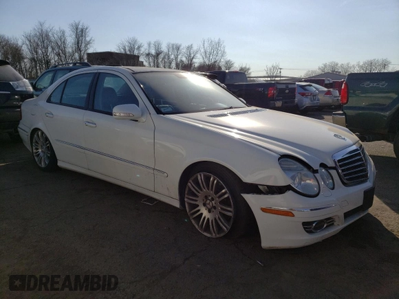 2007 Mercedes-Benz E 550 with VIN WDBUF90X17X216277, listed as a Copart auction lot 48221945 with 84,784 mi miles and Salvage Title. Bid and sale history available at carsss.com. Image 4.