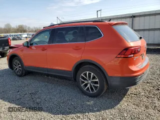 2019 Volkswagen Tiguan SE with VIN 3VV2B7AX2KM055543, listed as a Copart auction lot 52182215 with 40,563 mi miles and Salvage Title. Bid and sale history available at DreamBid. Image 2.