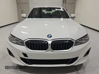 2024 BMW 3 Series 330i with VIN 3MW69FF05R8E27751, listed as a Copart auction lot 54630025 with 34,919 mi miles and Clean Title. Bid and sale history available at carsss.com. Image 5.