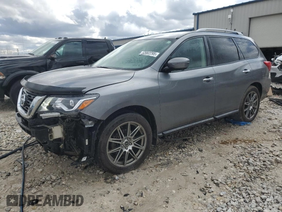2018 Nissan Pathfinder S z VIN 5N1DR2MM6JC631069, wystawiony jako Copart lot #52002295 z przebiegiem 121 020 mil mil oraz Czysty tytuł • Clean title. Historia ofert i sprzedaży dostępna na DreamBid. Obrazek 1.