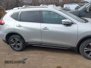 2017 Nissan Rogue SL with VIN 5N1AT2MV8HC770837, listed as a IAAI auction lot 41854052 with 71,537 mi miles. Bid and sale history available at carsss.com. Image 13.