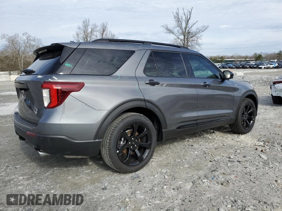 2024 Ford Explorer ST-Line with VIN 1FMSK7KH4RGA10464, listed as a Copart auction lot 43239635 with 4,786 mi miles and Salvage Title. Bid and sale history available at carsss.com. Image 3.