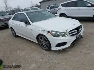 2015 Mercedes-Benz E-Class E 350 Luxury with VIN WDDHF8JB6FB096400, listed as a IAAI auction lot 41746076 with 88,170 mi miles. Bid and sale history available at carsss.com. Image 1.