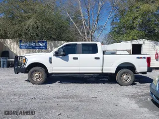 2017 Ford Super Duty F-250 SRW Lariat with VIN 1FT7W2B62HEE48815, listed as a IAAI auction lot 41736818 with 214,379 mi miles. Bid and sale history available at carsss.com. Image 14.