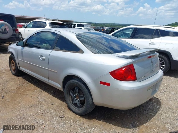2008 Pontiac G5 with VIN 1G2AL18F687230742, listed as a IAAI auction lot 39769801 with NaN miles. Bid and sale history available at carsss.com. Image 3.