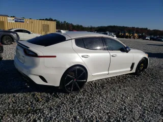 2020 Kia Stinger GT-Line with VIN KNAE15LA2L6078525, listed as a Copart auction lot 81990594 with 75,546 mi miles and Salvage Title. Bid and sale history available at carsss.com. Image 3.
