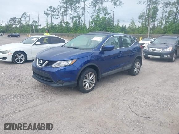 2017 Nissan Rogue Sport SL with VIN JN1BJ1CR7HW101392, listed as a IAAI auction lot 42142211 with 108,869 mi miles. Bid and sale history available at carsss.com. Image 17.